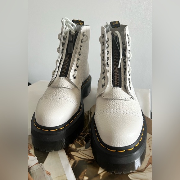 Dr. Martens White Leather Women's Boots - Picture 5 of 8
